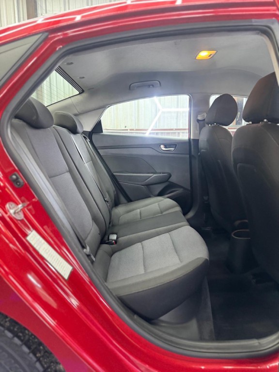 2018 Hyundai Accent Image 17