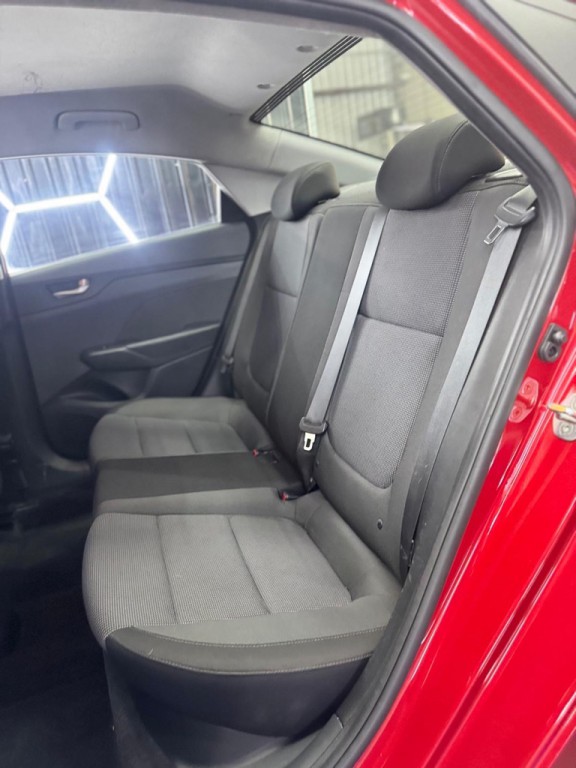 2018 Hyundai Accent Image 19