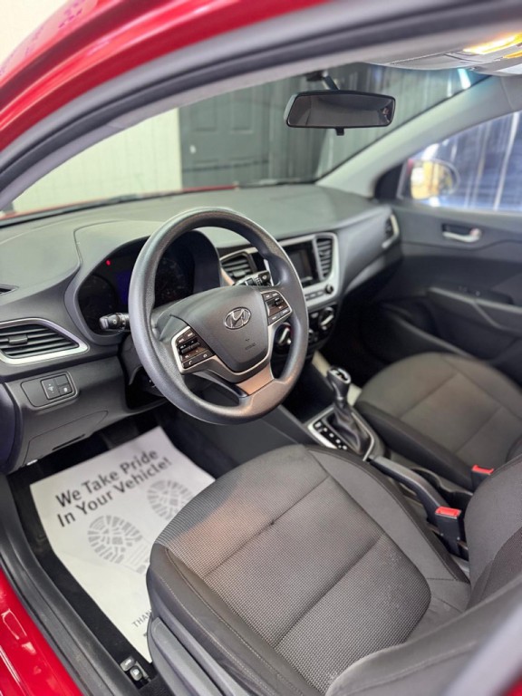 2018 Hyundai Accent Image 20