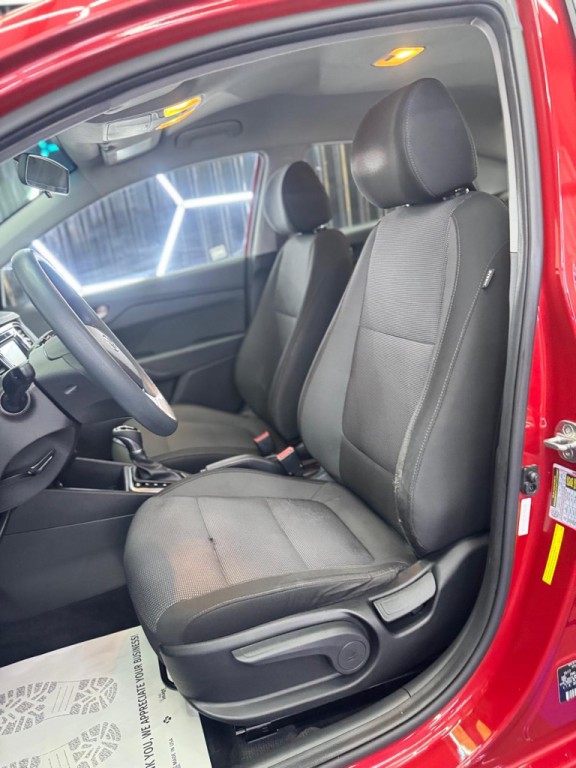 2018 Hyundai Accent Image 21