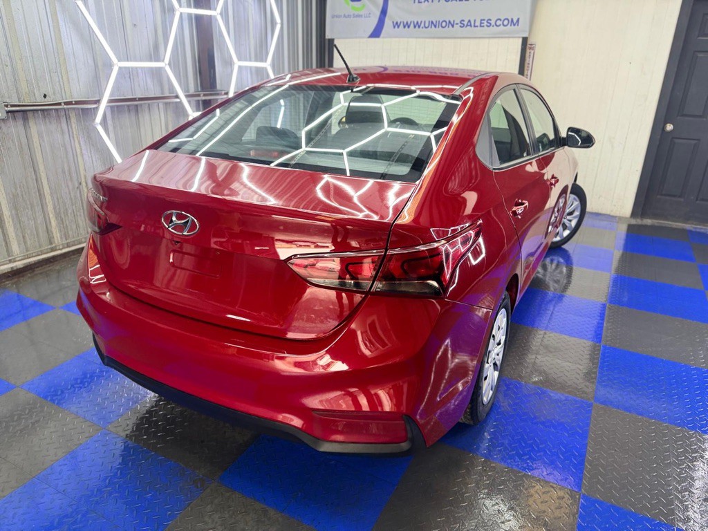 2018 Hyundai Accent Image 22