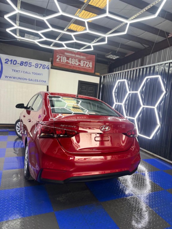 2018 Hyundai Accent Image 29