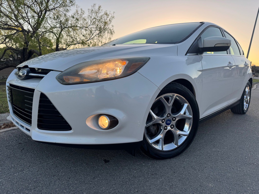 2012 Ford Focus Image 10