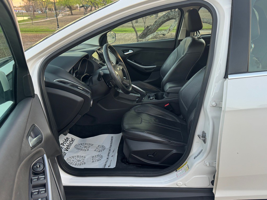 2012 Ford Focus Image 23