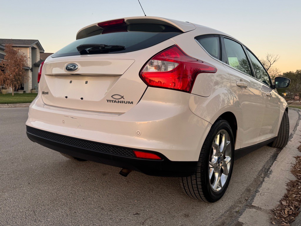 2012 Ford Focus Image 30