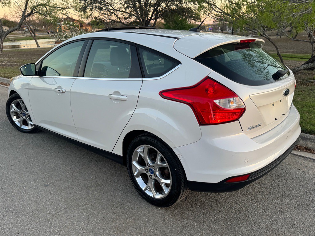 2012 Ford Focus Image 35