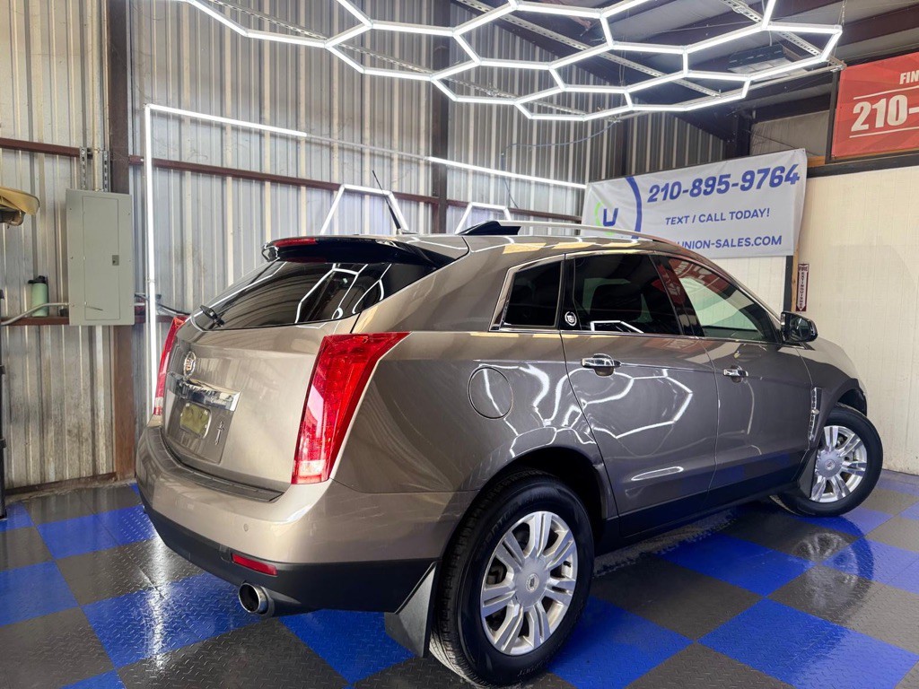 2011 Cadillac SRX Image 21