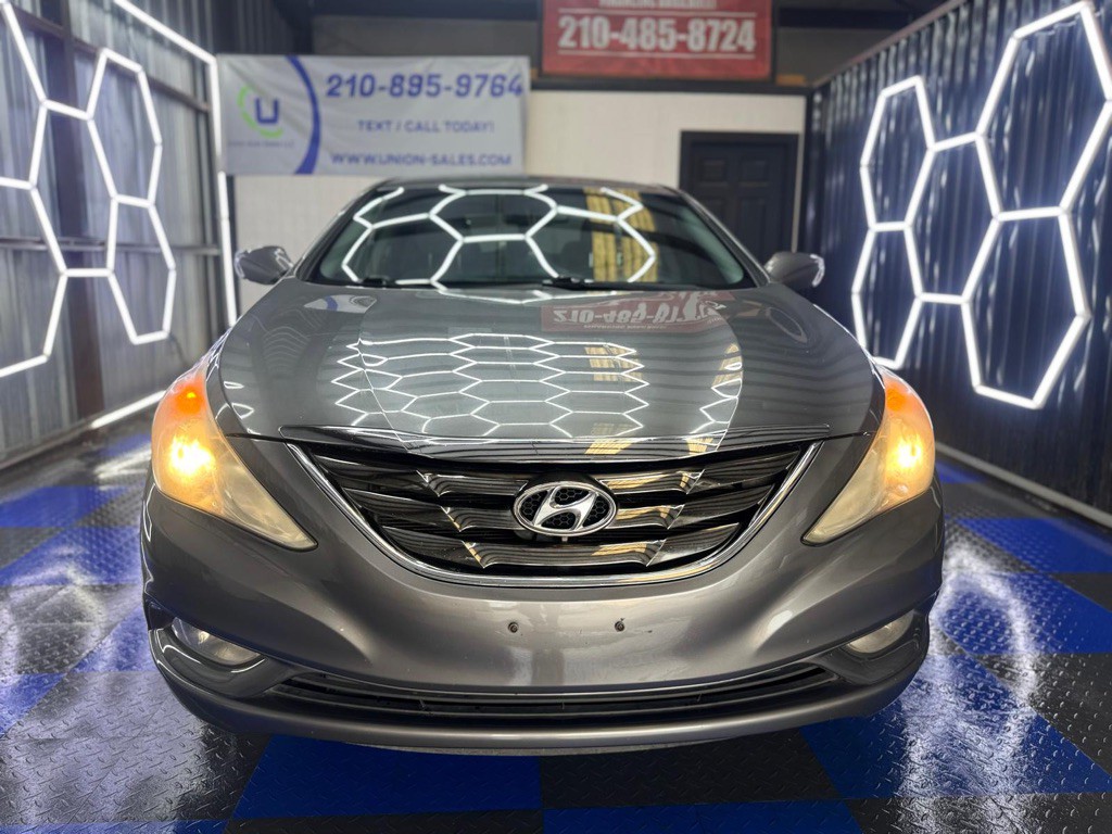2012 Hyundai Sonata Image 5