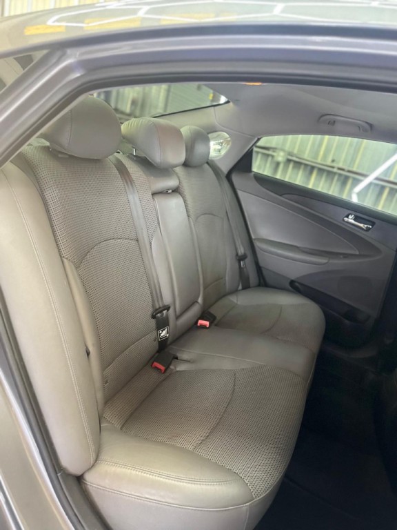 2012 Hyundai Sonata Image 12