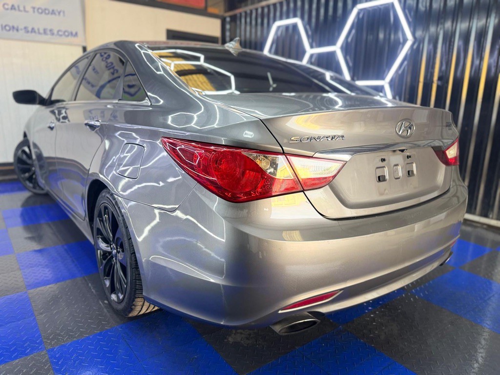 2012 Hyundai Sonata Image 21