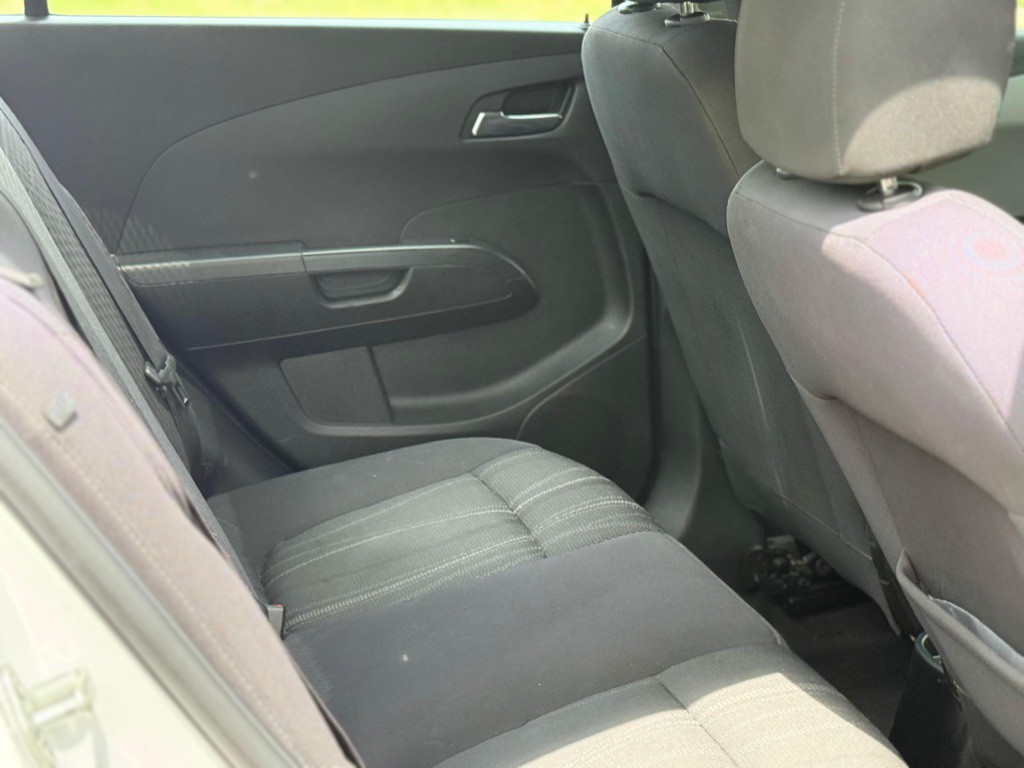 2014 Chevrolet Sonic Image 9