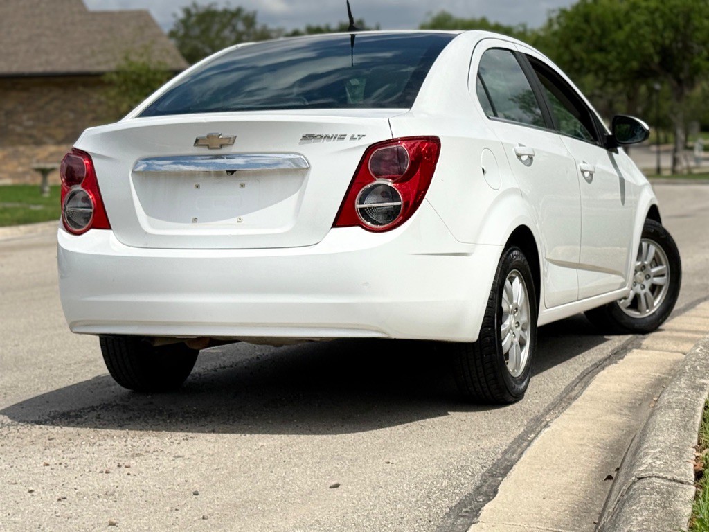 2014 Chevrolet Sonic Image 14