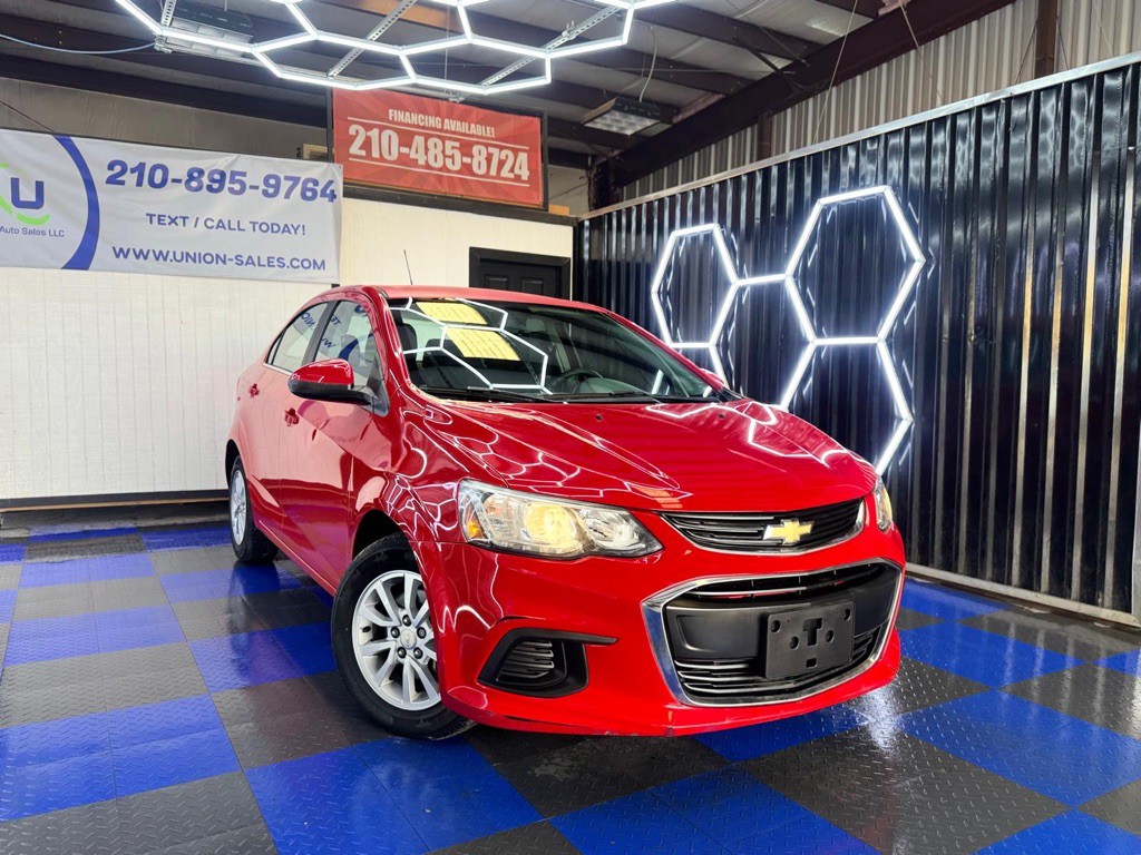 2017 Chevrolet Sonic Image 4