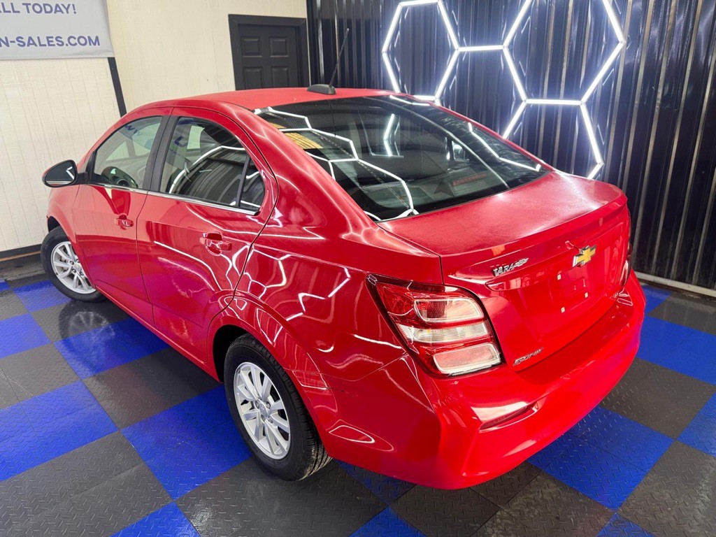 2017 Chevrolet Sonic Image 25