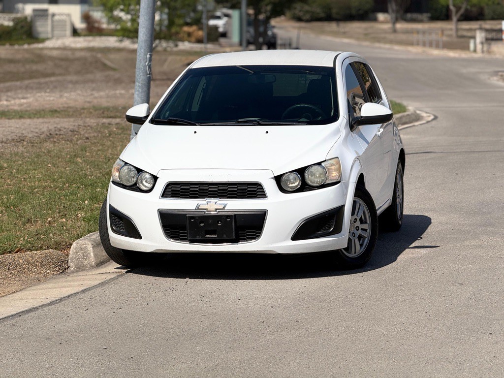 2016 Chevrolet Sonic Image 13