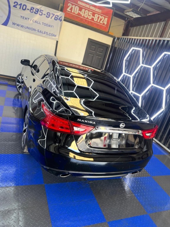 2017 Nissan Maxima Image 4