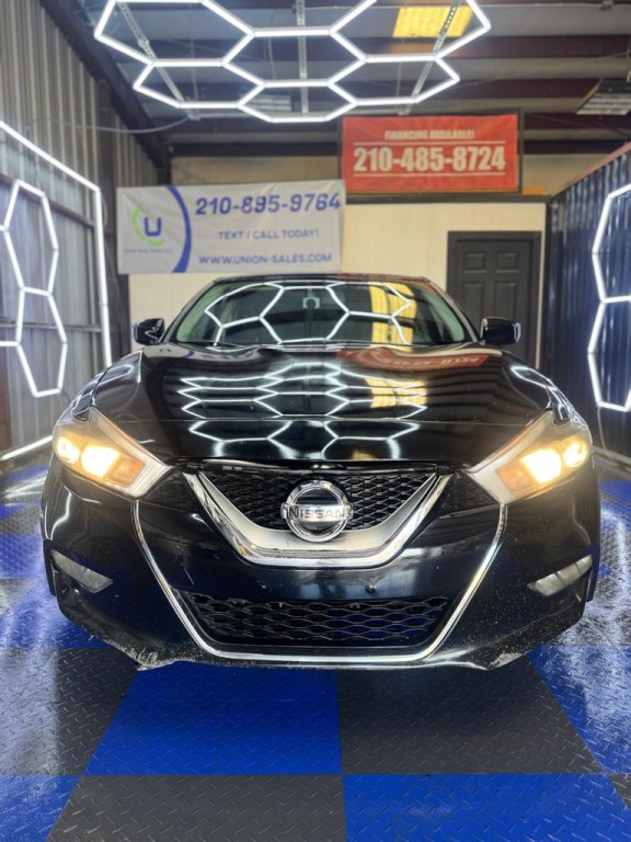2017 Nissan Maxima Image 13