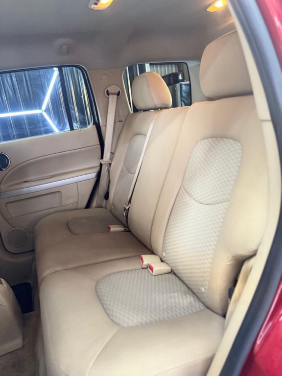 2010 Chevrolet HHR Image 19