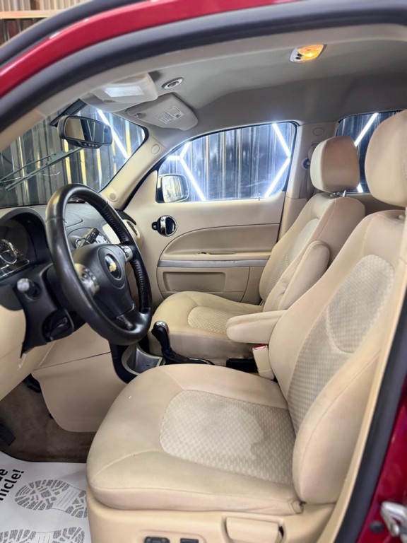 2010 Chevrolet HHR Image 20