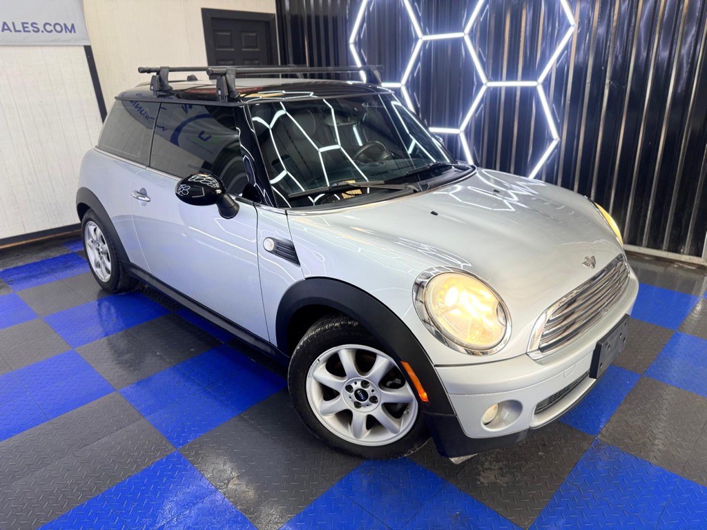 2009 MINI Cooper Image 3