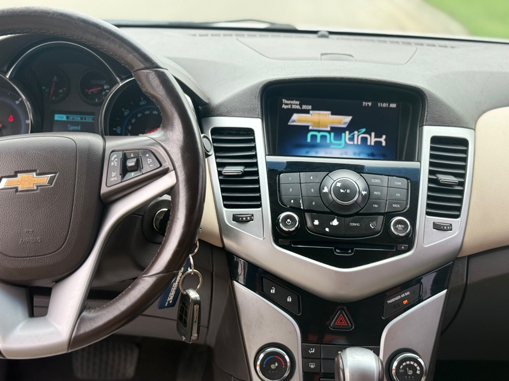 2014 Chevrolet Cruze Image 8