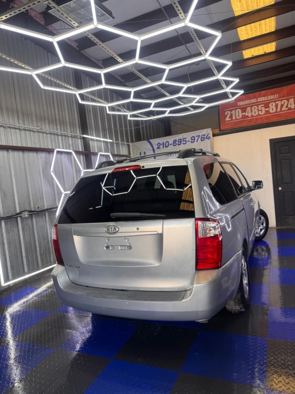 2008 Kia Sedona Image 8