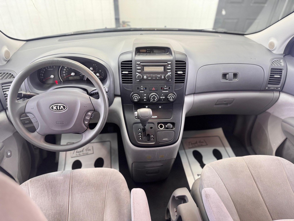 2008 Kia Sedona Image 10