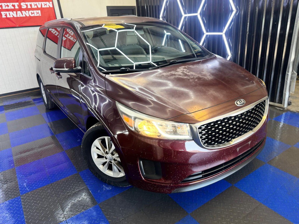 2016 Kia Sedona Image 3
