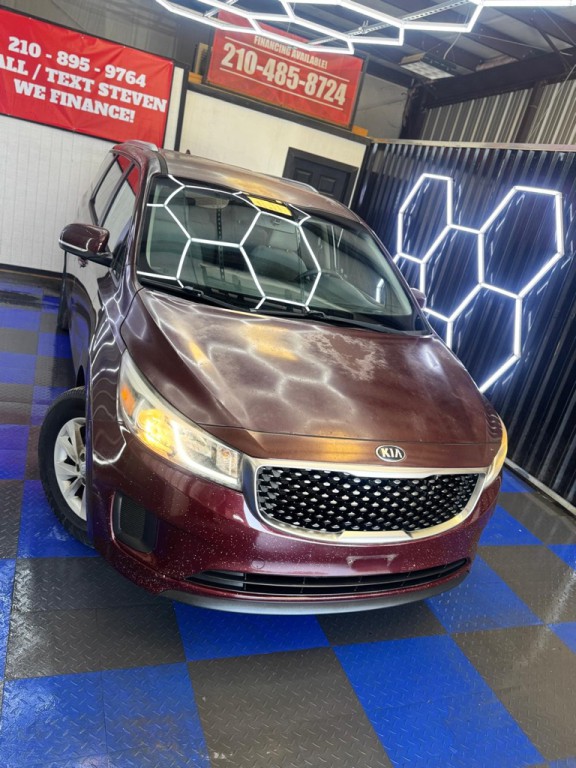 2016 Kia Sedona Image 4