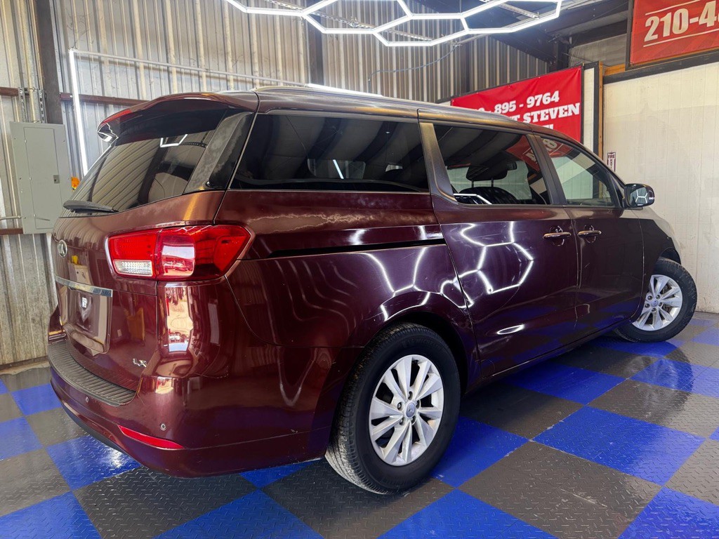 2016 Kia Sedona Image 23