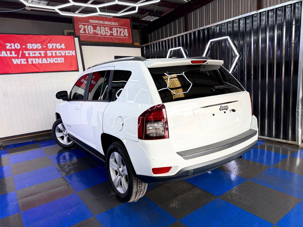 2016 Jeep Compass Image 16