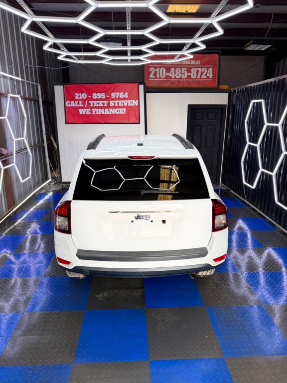 2016 Jeep Compass Image 18
