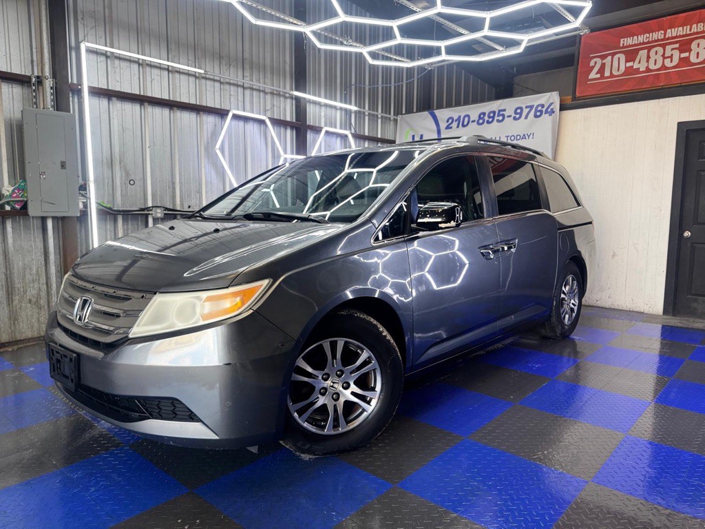 2011 Honda Odyssey Image 8