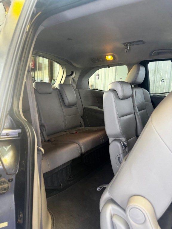2011 Honda Odyssey Image 13
