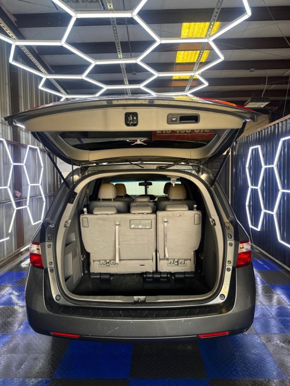 2011 Honda Odyssey Image 14
