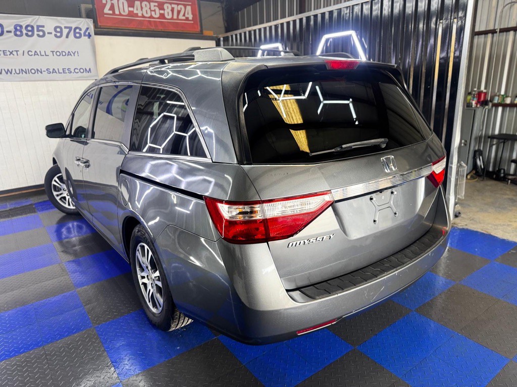 2011 Honda Odyssey Image 22