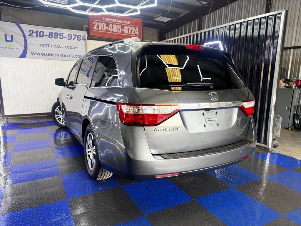 2011 Honda Odyssey Image 24