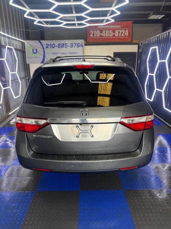 2011 Honda Odyssey Image 25