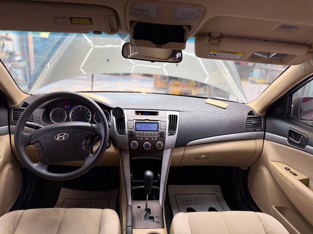 2010 Hyundai Sonata Image 20