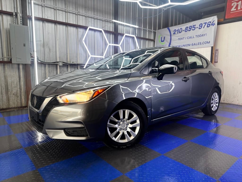 2020 Nissan Versa Image 10