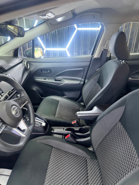 2020 Nissan Versa Image 17