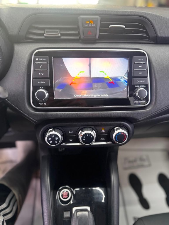 2020 Nissan Versa Image 18