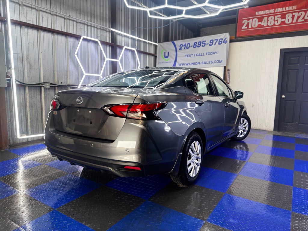 2020 Nissan Versa Image 27