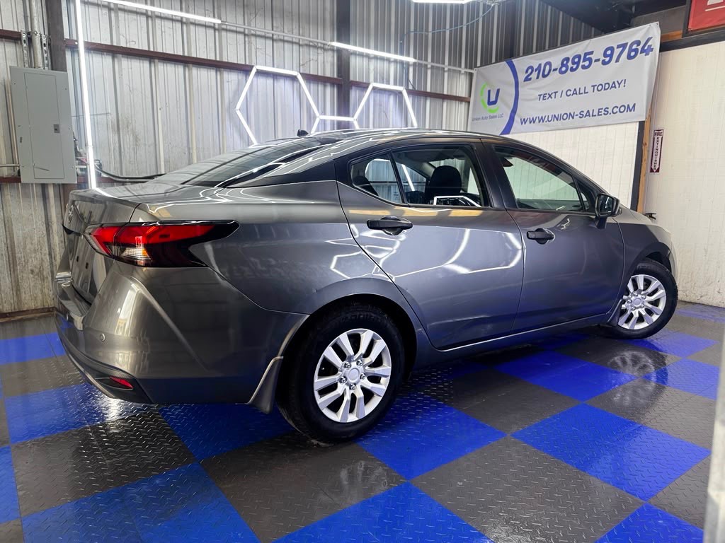 2020 Nissan Versa Image 29
