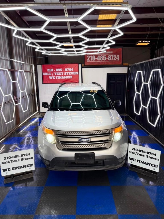 2015 Ford Explorer Image 2