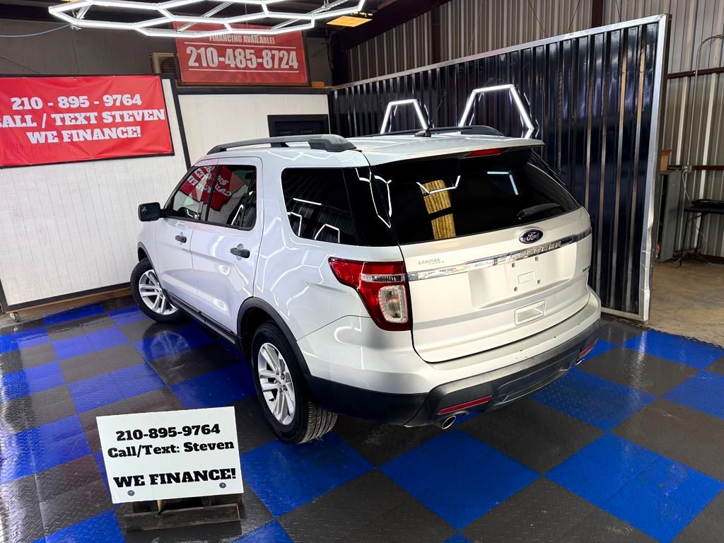 2015 Ford Explorer Image 15