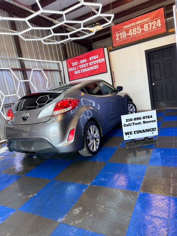 2016 Hyundai Veloster Image 5