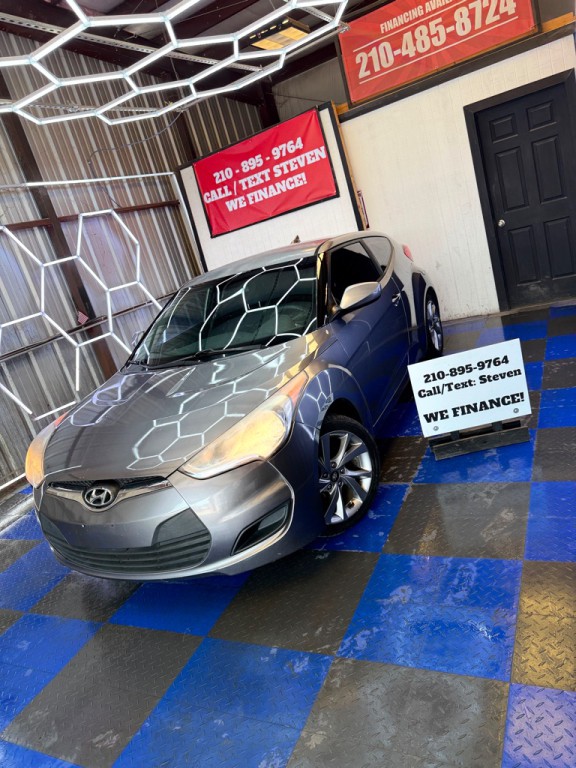 2016 Hyundai Veloster Image 7