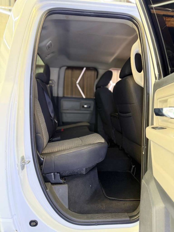 2011 Dodge Ram 1500 Image 12