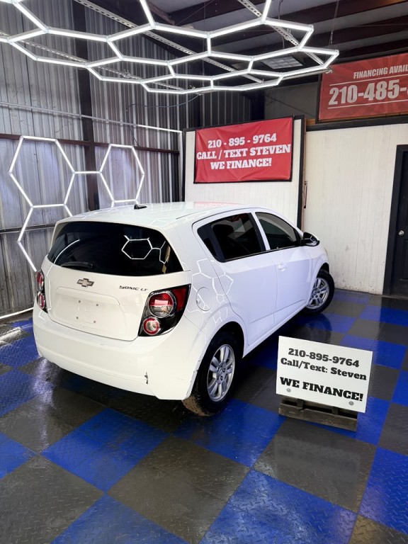 2014 Chevrolet Sonic Image 3
